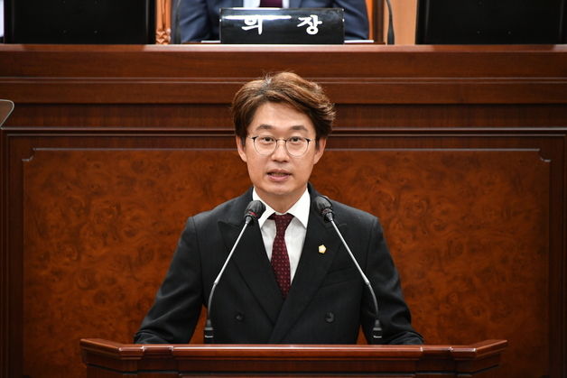 축산악취 민원 증가…'전국 최대 도축장' 김해 부경양돈 해결 나서야