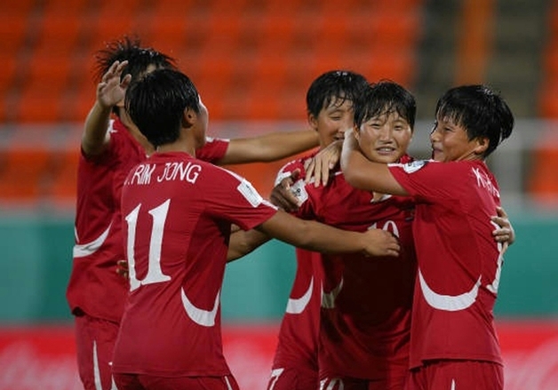 北 여자축구클럽, 中경유해 첫 방한…맞대결 남한팀과 '한 숙소'에