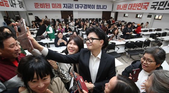 '여유만만' 셀카 한동훈