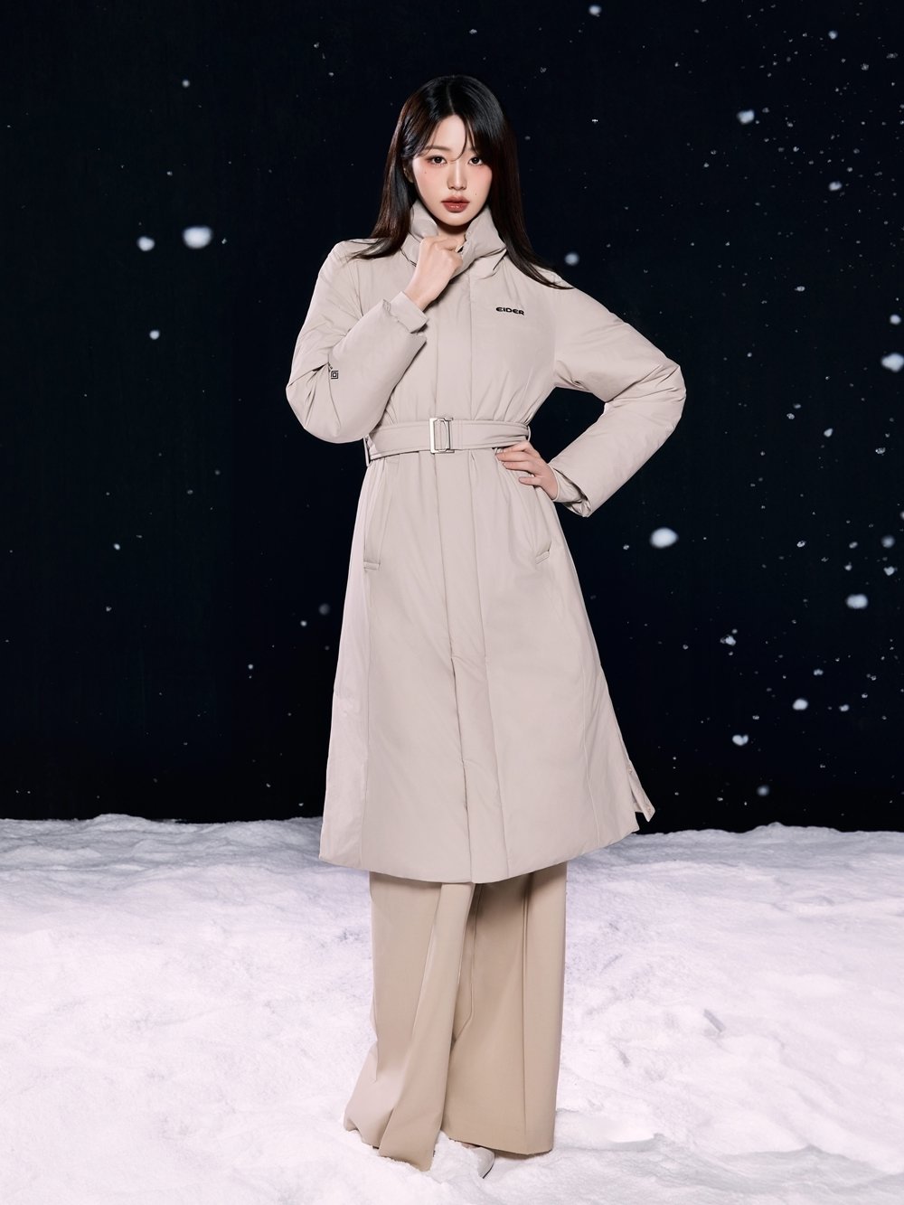 본문 이미지 - 캐시미어 코트 다운.(아이더제공)