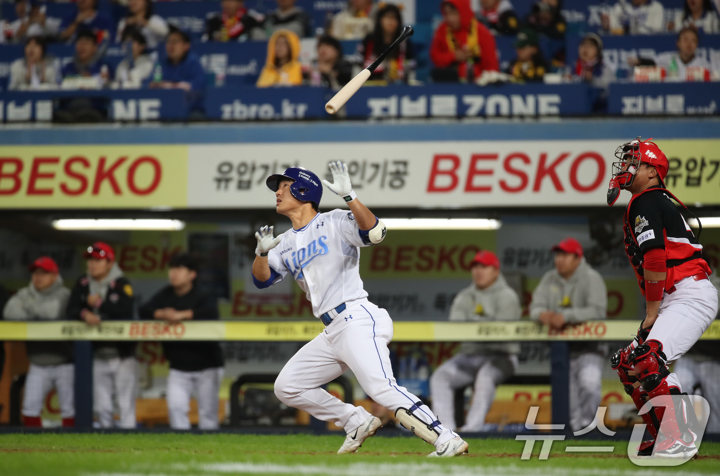 (대구=뉴스1) 공정식 기자 = 25일 오후 대구 삼성라이온즈파크에서 열린 프로야구 '2024 신한 SOL 뱅크 KBO 포스트시즌' 한국시리즈 3차전 KIA 타이거즈와 삼성 라이온 …