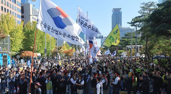 여의도 국회 앞 양대노총 총력투쟁 결의대회