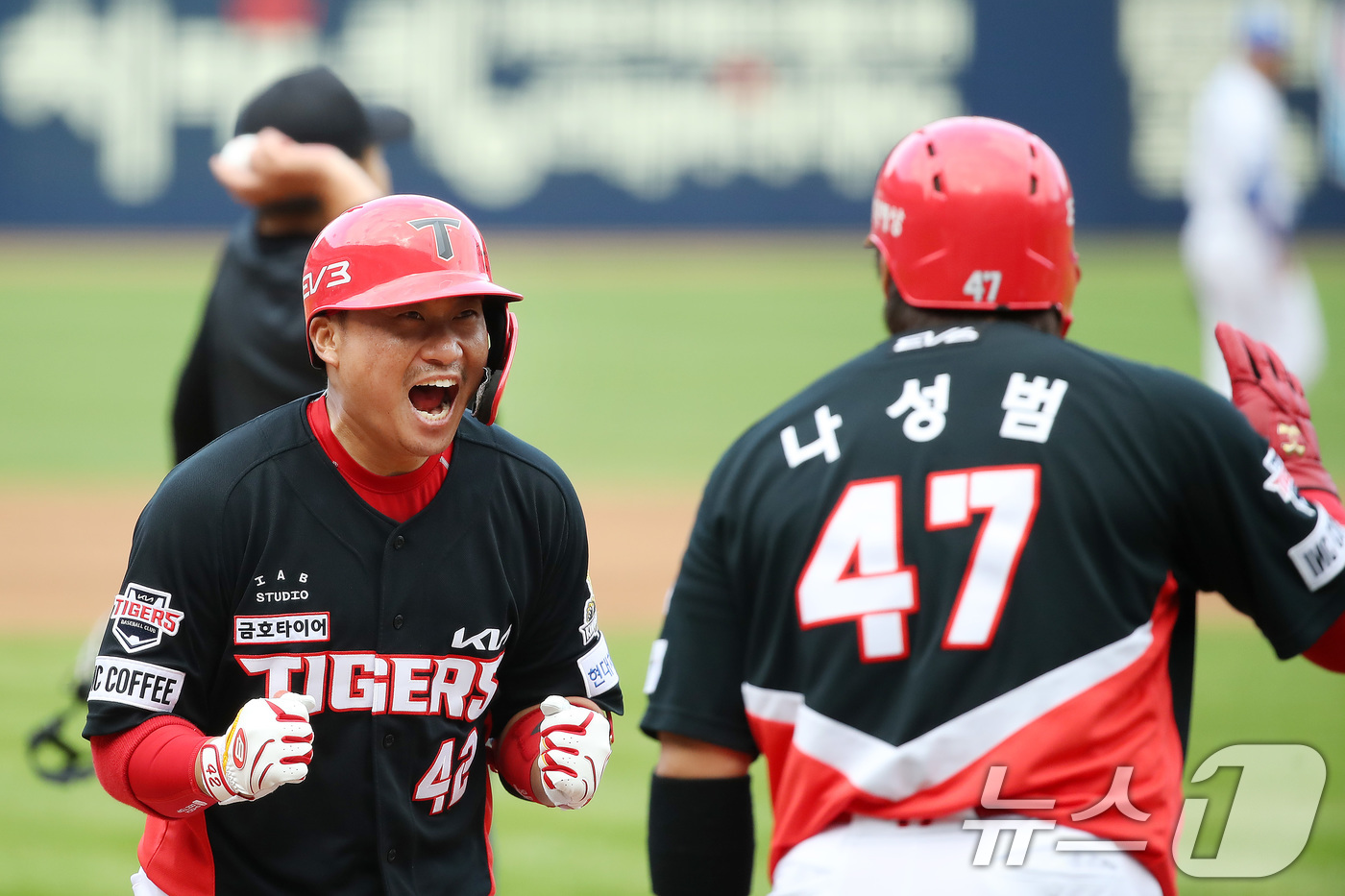 (대구=뉴스1) 공정식 기자 = 26일 오후 대구 삼성라이온즈파크에서 열린 프로야구 '2024 신한 SOL 뱅크 KBO 포스트시즌' 한국시리즈 4차전 KIA 타이거즈와 삼성 라이온 …