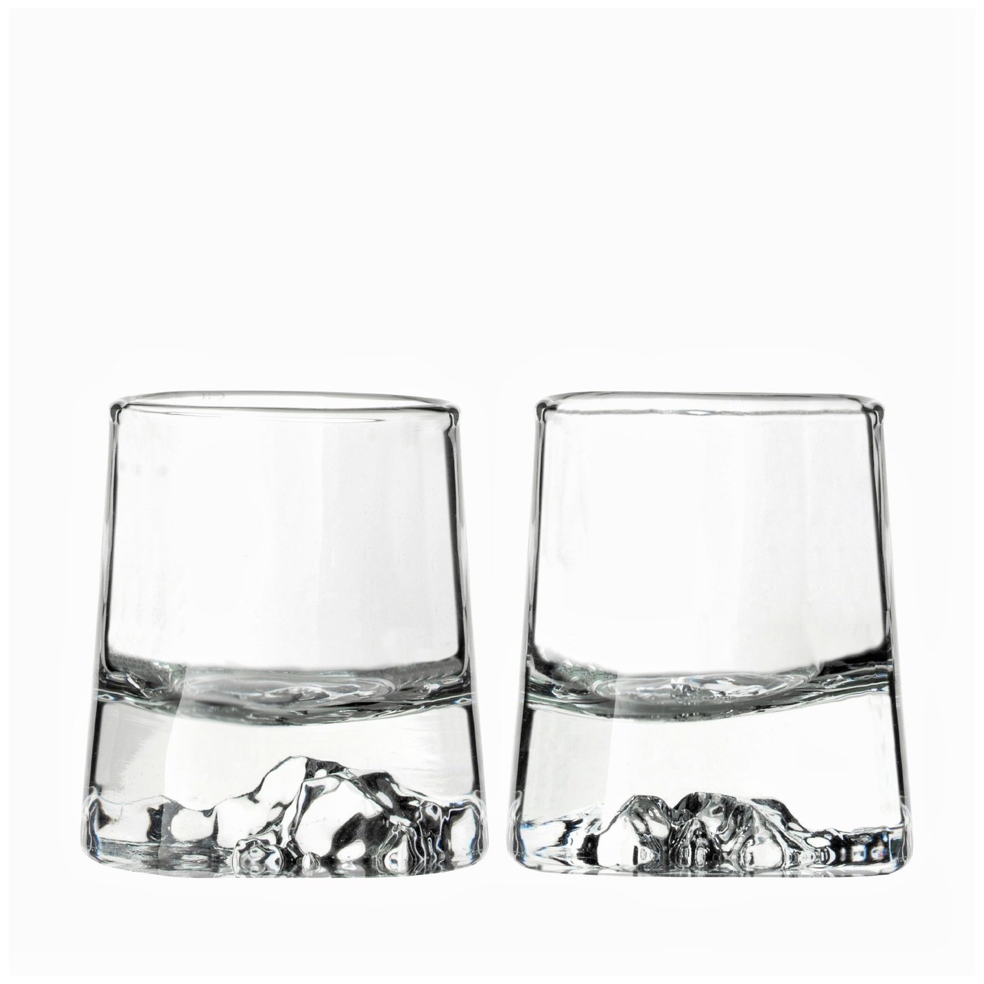 본문 이미지 - '40240 독도 샷 글라스'로 독도의 동도와 서도가 각인 돼 있다.(케이알컴퍼니 제공)