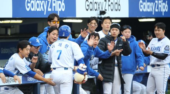 삼성 이재현, 솔로포 축하