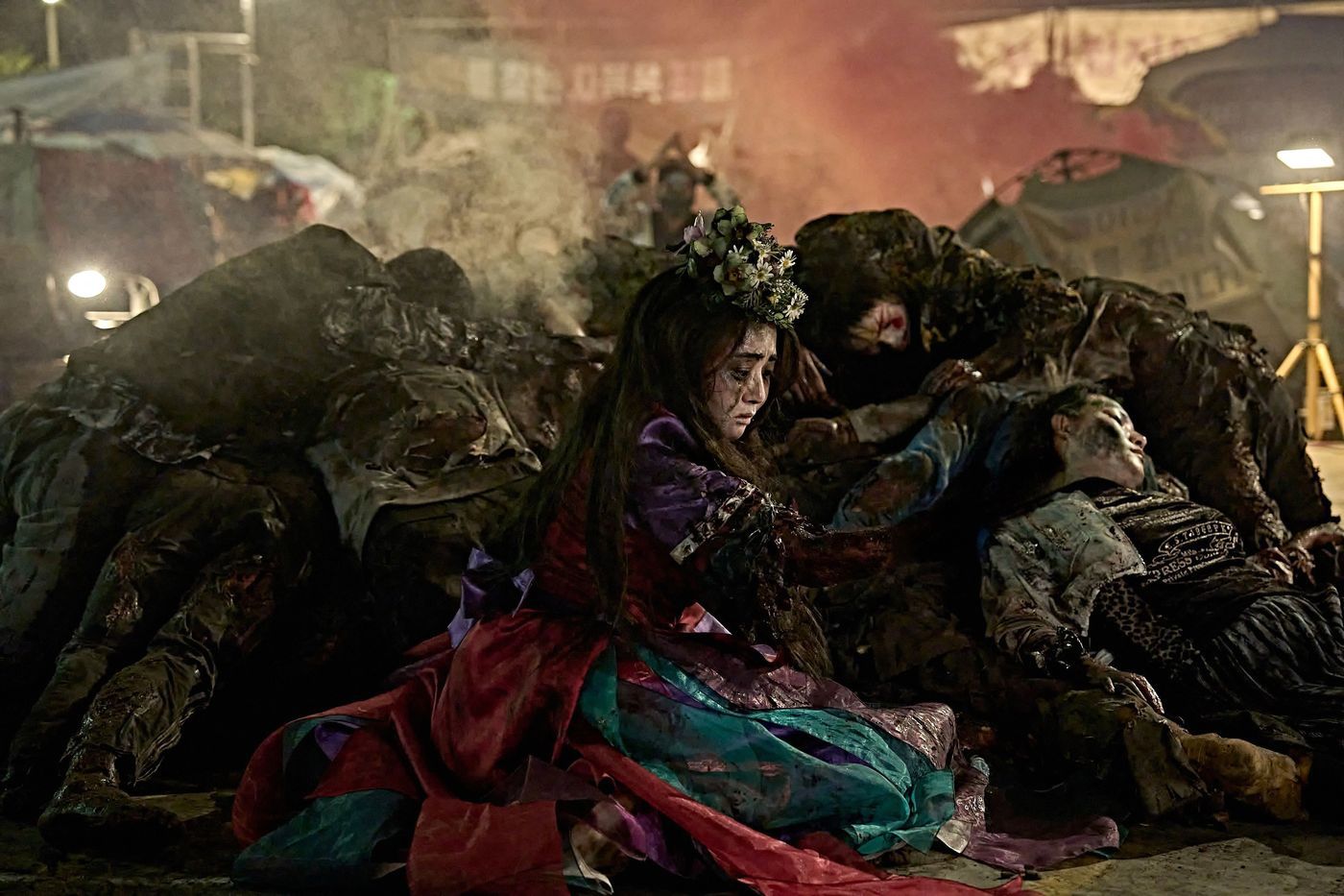 본문 이미지 - 넷플릭스 지옥2 스틸