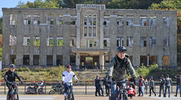 유인촌 장관이 발굴한 '자전거 자유여행 대표코스 60선' 나왔다