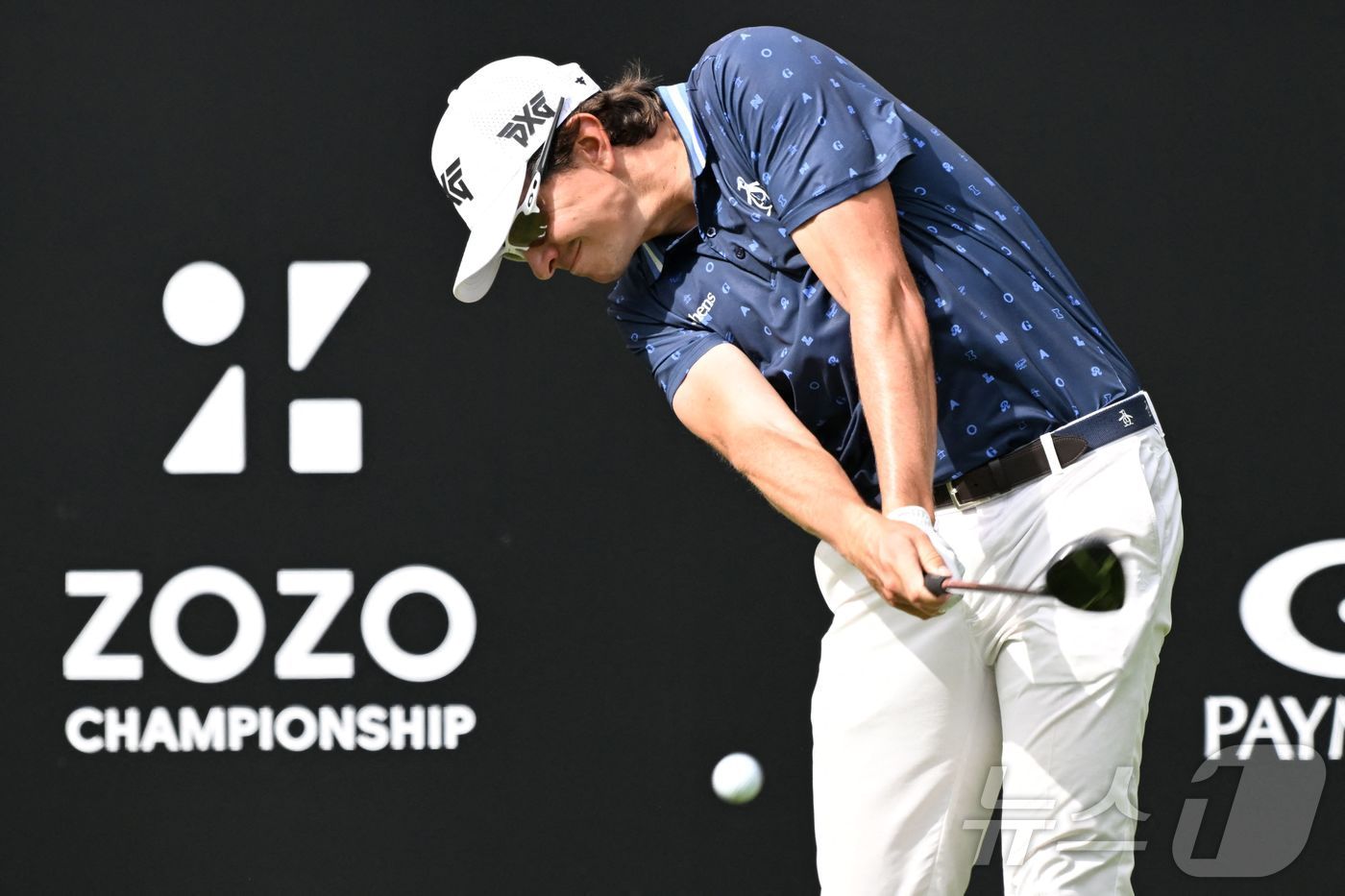 본문 이미지 - 조조 챔피언십 우승을 차지한 니코 에차바리아. ⓒ AFP=뉴스1