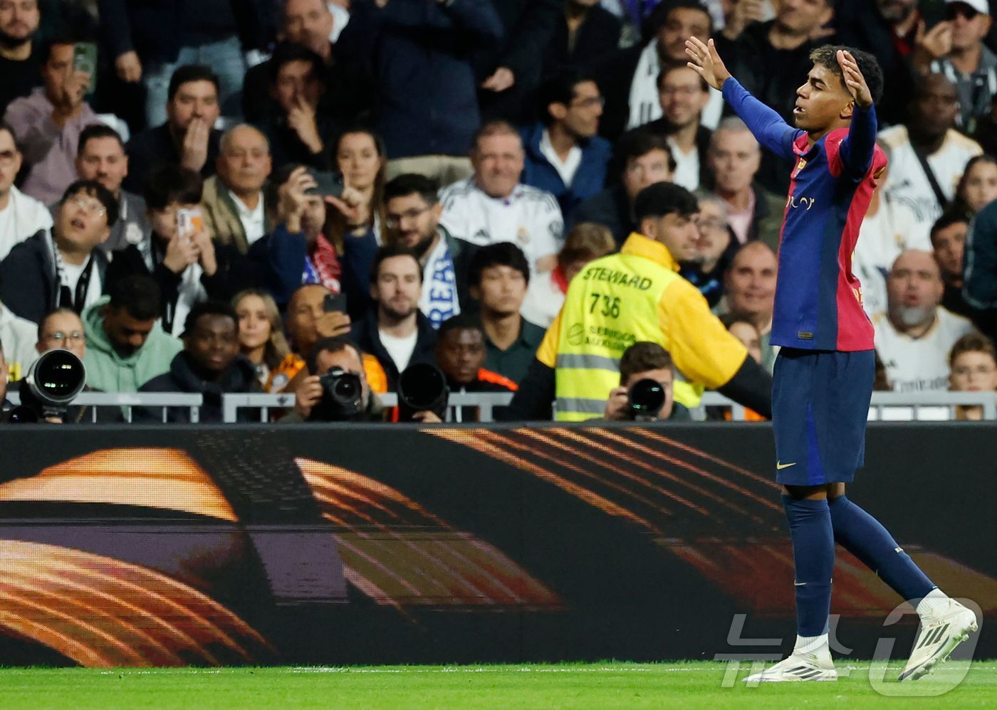 본문 이미지 - 바르셀로나의 라민 야말. ⓒ AFP=뉴스1