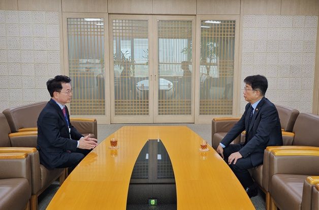 육동한 춘천시장, 국토부장관 등 만나 지역 현안 지원 요청