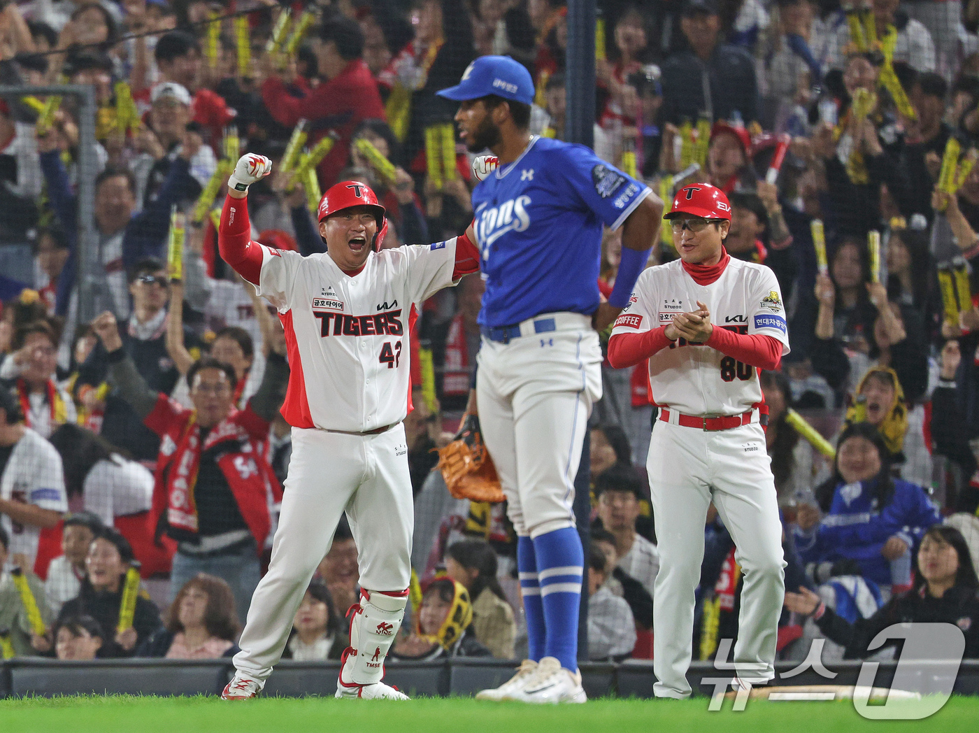 (광주=뉴스1) 장수영 기자 = 28일 오후 광주 기아챔피언스필드에서 열린 프로야구 '2024 신한 SOL 뱅크 KBO 포스트시즌' 한국시리즈 5차전 삼성 라이온즈와 KIA 타이거 …