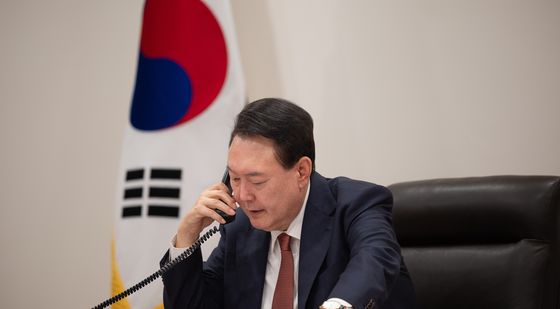 윤석열 대통령, EU 집행위원장과 전화 통화