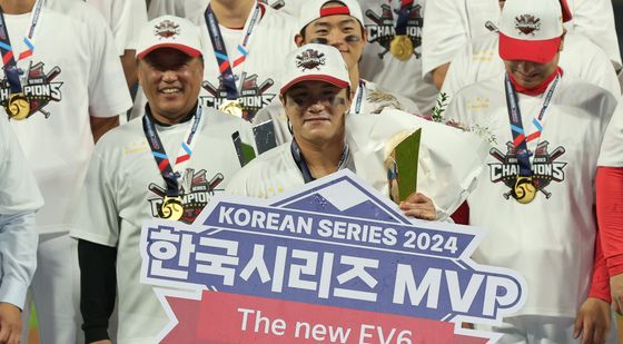 김선빈 '한국시리즈 MVP 수상'