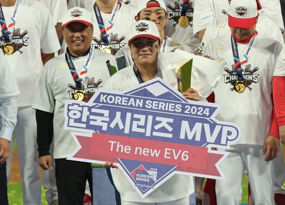 '시리즈 MVP' KIA 김선빈 "키 작은 선수 안된다는 편견 깼다"(종합)[KS5]