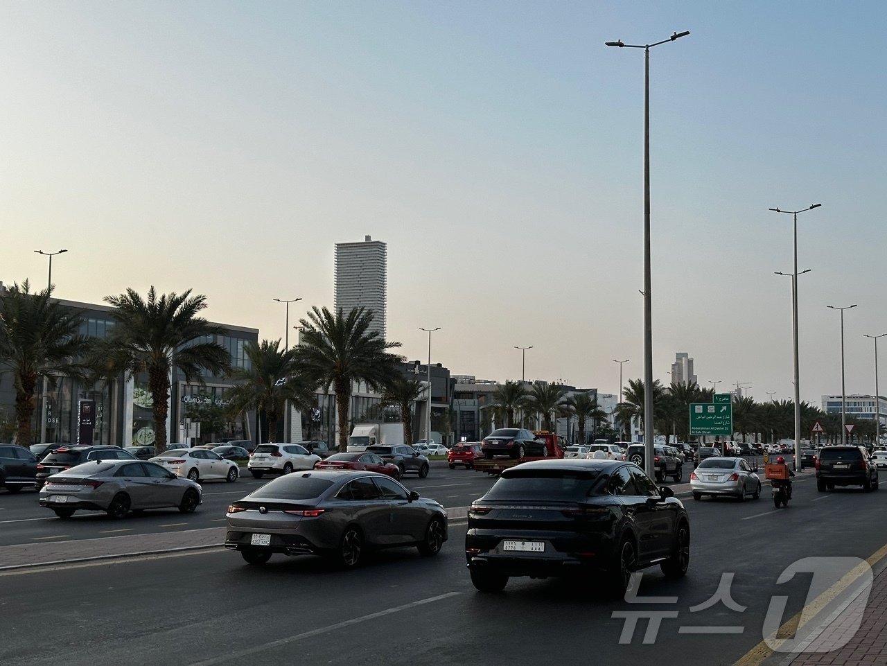본문 이미지 -  사우디의 도로 풍경.ⓒ 뉴스1 이동희 기자