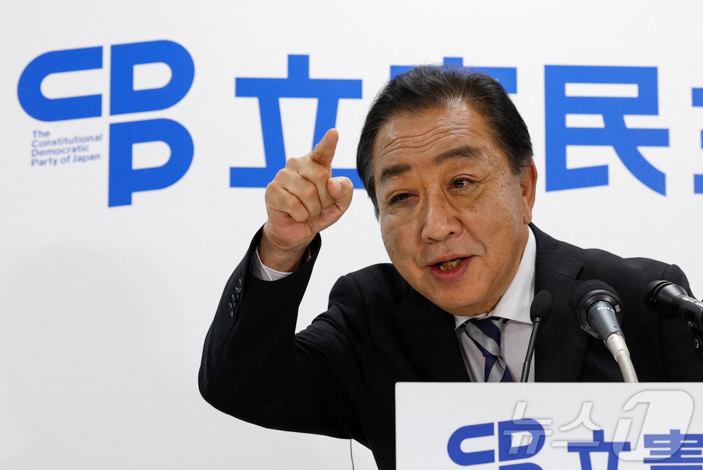 본문 이미지 - 일본 도쿄 입헌민주당 당사에서 노다 요시히코 대표가 중의원 선거 결과에 대해 기자회견을 하고 있다. 2024.10.27/ ⓒ 로이터=뉴스1 ⓒ News1 권진영 기자