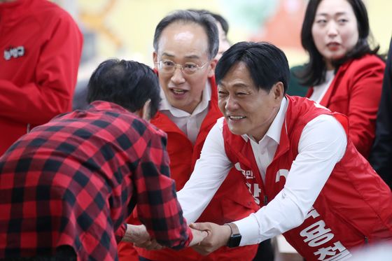 인천 강화군수 후보들에 여야 유세지원 '총력전'