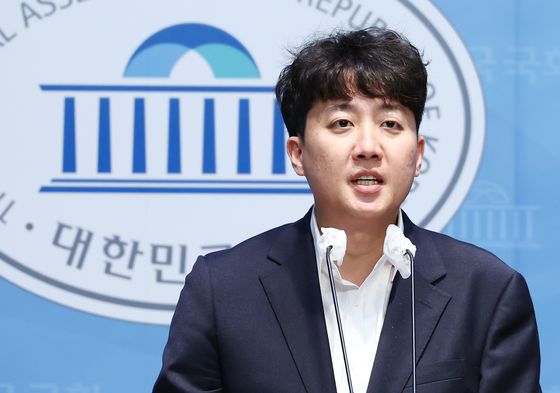 친윤 친한 "김영선 공천 이준석 책임"→ 李 "선조팀 원균팀 연합공격? 한심"