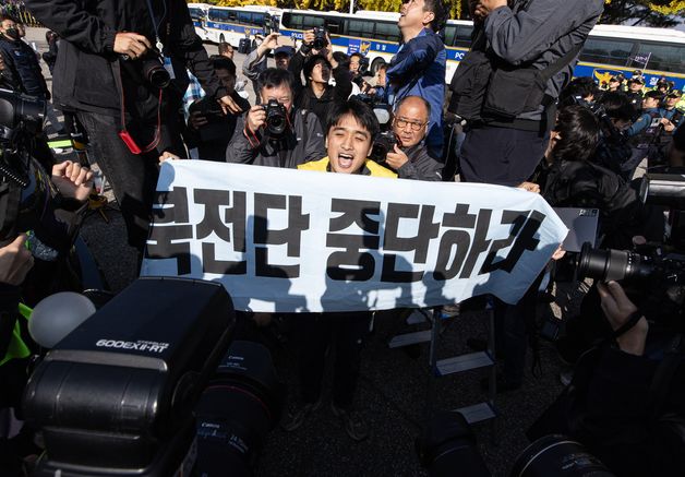 납북자 가족단체 "11월 다시 대북전단 보낸다"…집회 신고