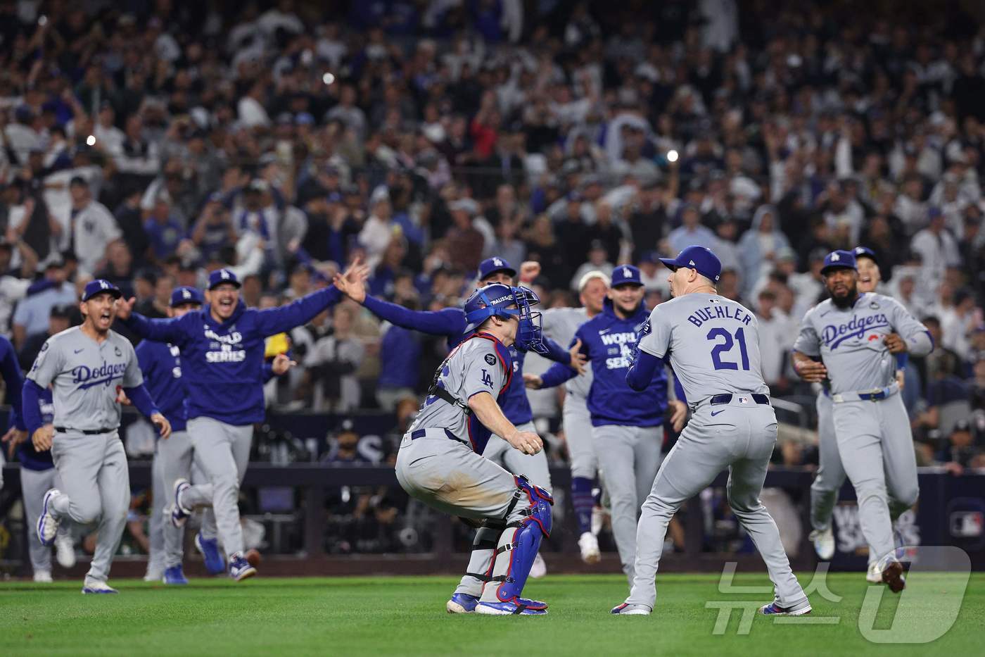 본문 이미지 - LA 다저스가 뉴욕 양키스를 4승1패로 꺾고 월드시리즈를 제패했다. ⓒ AFP=뉴스1