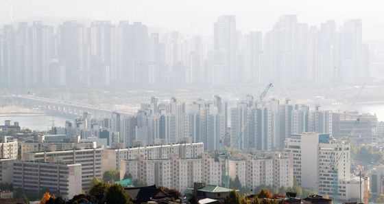 서울 아파트값, 꾸준한 상승세…대출 축소 전 '선계약' 고민 커져