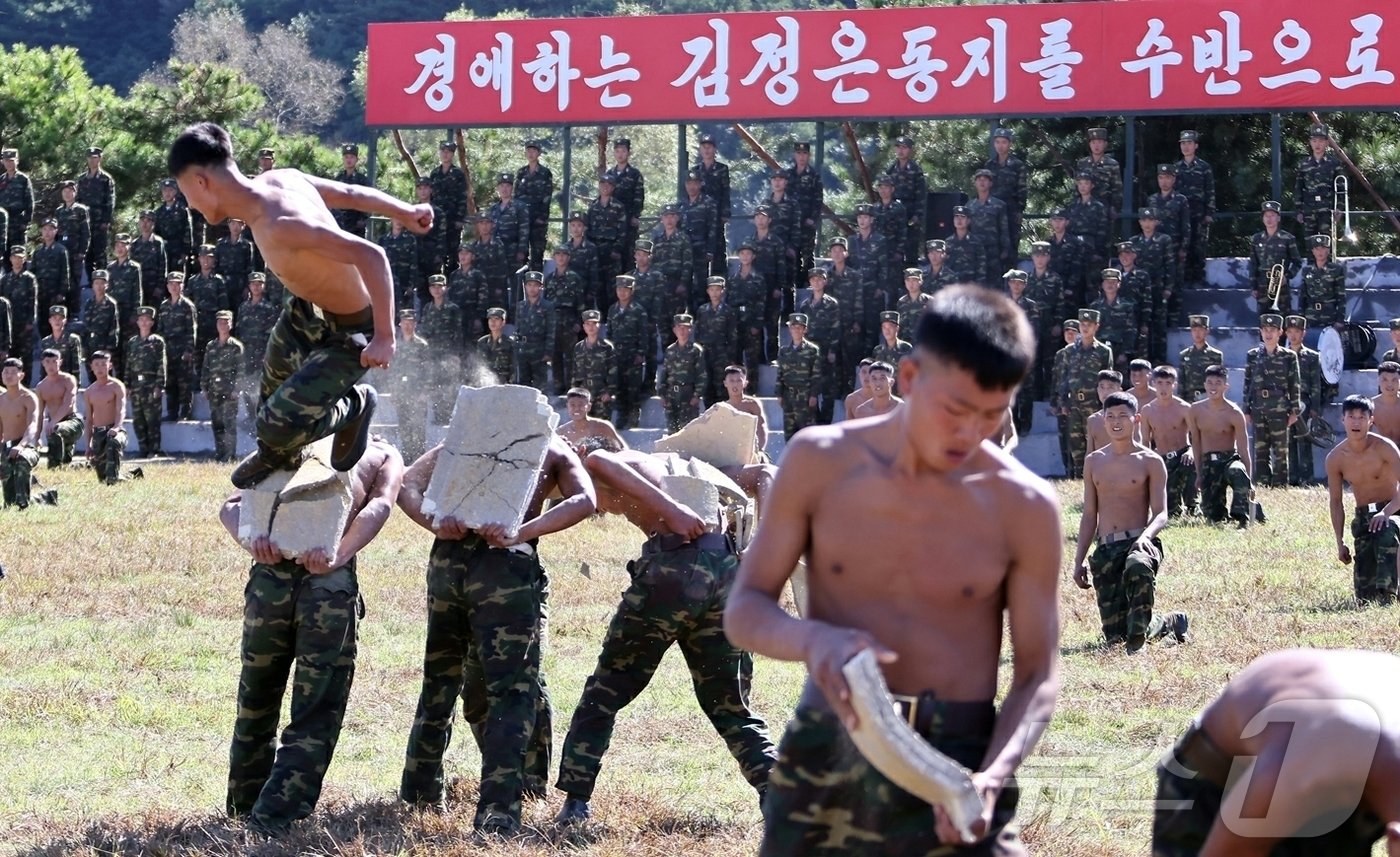 본문 이미지 - &#40;평양 노동신문=뉴스1&#41; = 북한군 특수부대의 훈련 모습. [국내에서만 사용가능. 재배포 금지. DB 금지. For Use Only in the Republic of Korea. Redistribution Prohibited] rodongphoto@news1.kr