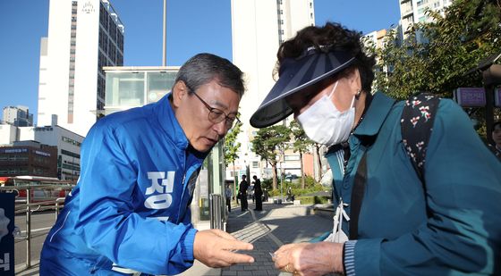 공식 선거운동 돌입한 정근식 서울시교육감 후보