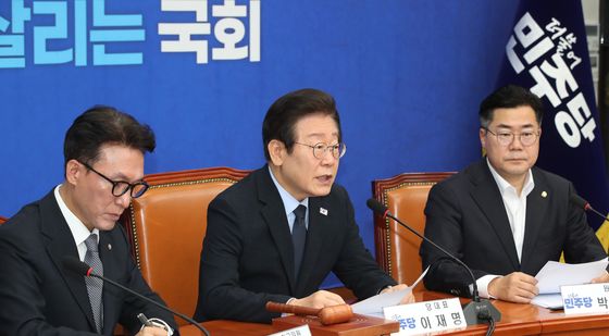 이재명,'“잘 먹어야 잘 싸운다” 말해 놓고'