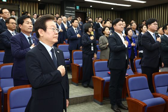 민주, 방위비 협상 타결에 "잘된 협상 평가 어려워…미비점 검토할 것"