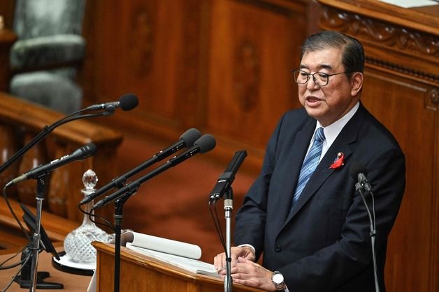 日조기 총선 "충분한 논의 필요하다"던 이시바, 9일 해산에도 "변절 아냐"