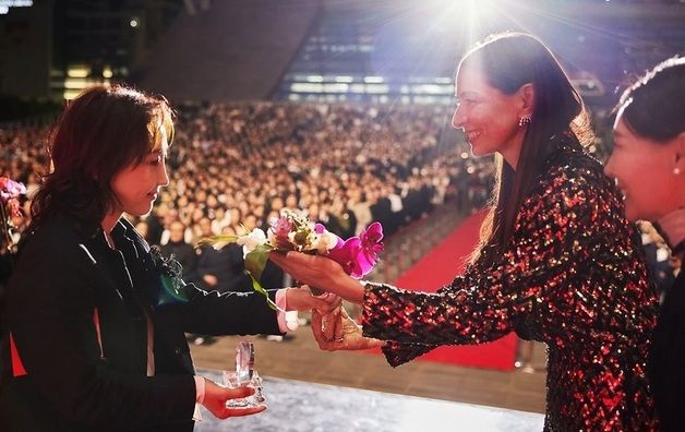 류성희 미술감독, 제 29회 부산국제영화제 '까멜리아상' 수상