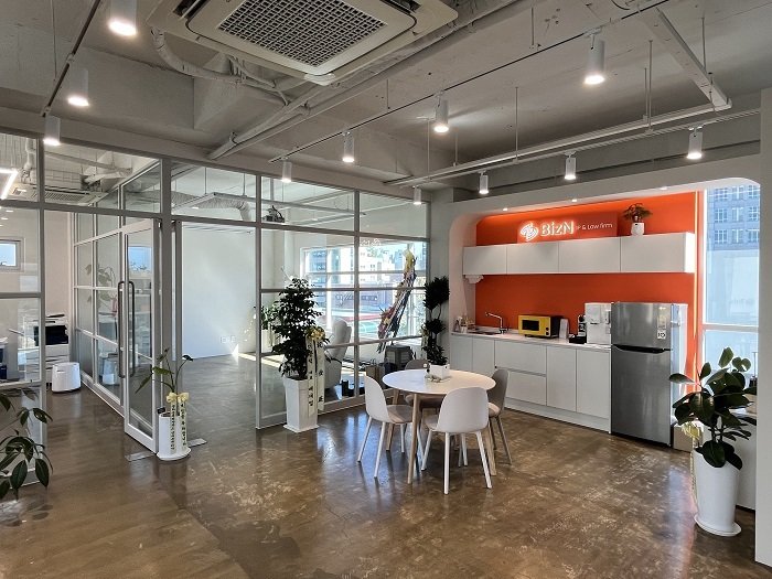 본문 이미지 - 비즈엔특허법률사무소 서울 강남 사무실 모습. /사진제공 = 비즈엔특허법률사무소