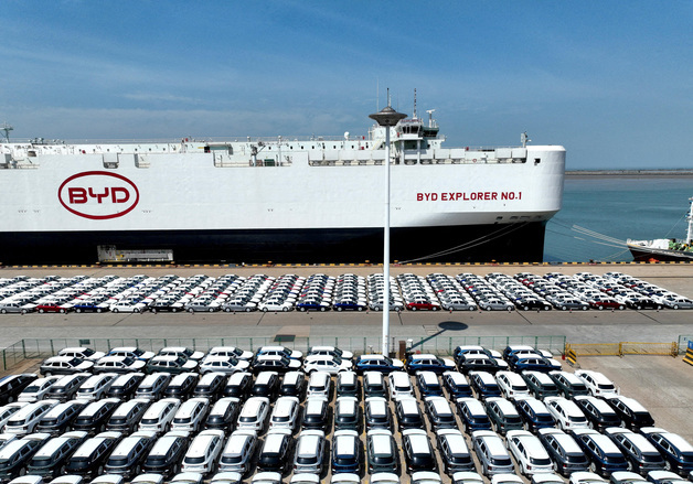 EU '2035년 내연차 퇴출' 철회…"中전기차 질주만 도울 것"