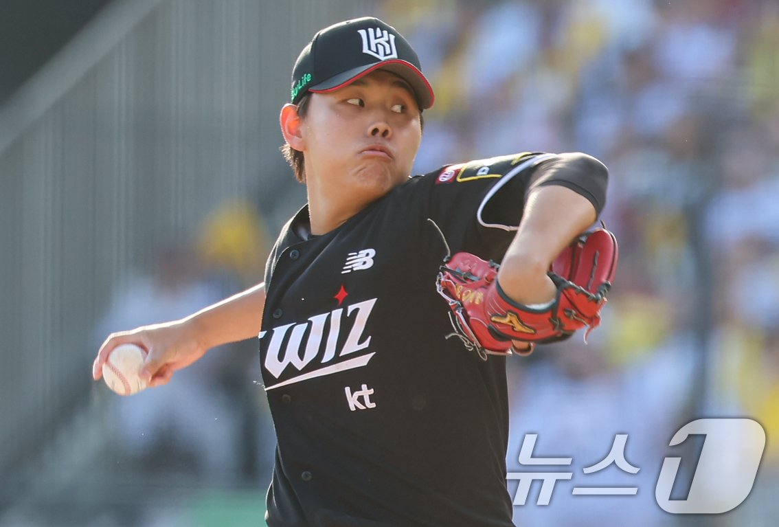 본문 이미지 - 시즌 막판 불펜투수로 복귀한 소형준. /뉴스1 DB ⓒ News1 김도우 기자