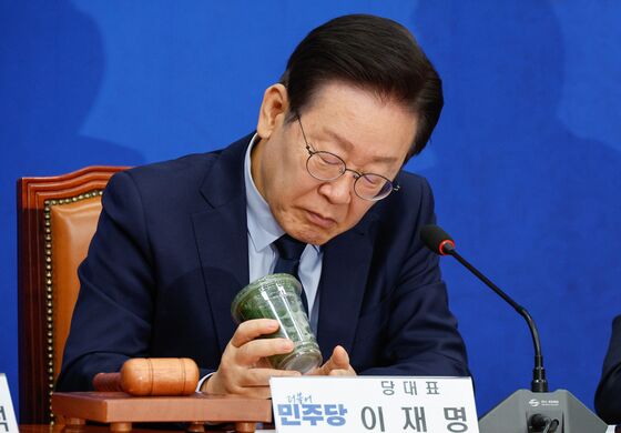 마른장마·폭염에 녹조 확산 우려…환경부 "전국 정수장 점검 완료"