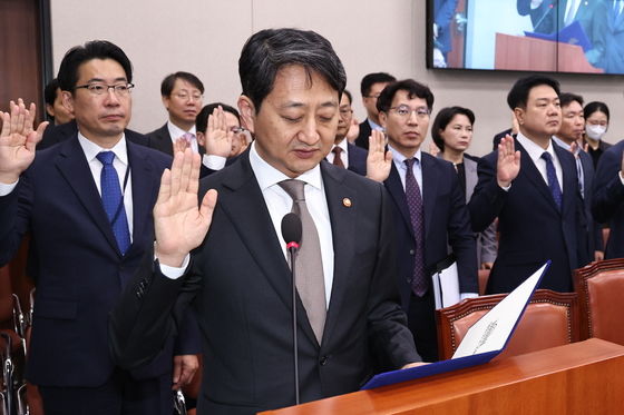 [국감현장]안덕근 "산업 R&D 인력, 연말까지 지난해 수준 보충"