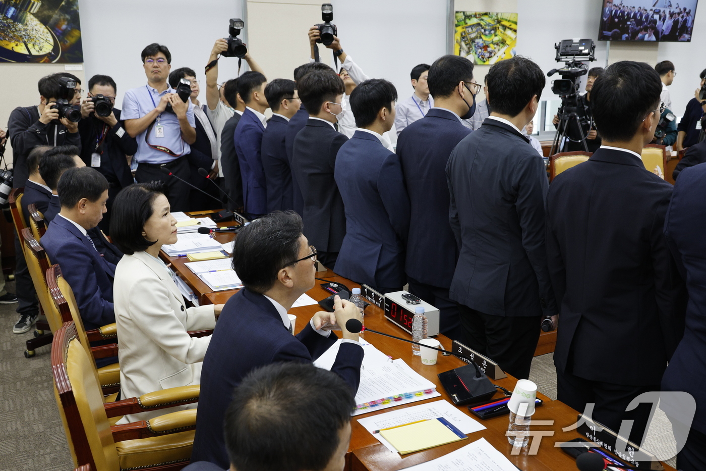 (서울=뉴스1) 안은나 기자 = 이진숙 방송통신위원회 위원장이 7일 오후 서울 여의도 국회 과학기술정보방송통신위원회에서 열린 방송통신위원회·방송통신사무소·시청자미디어재단·한국방송광 …