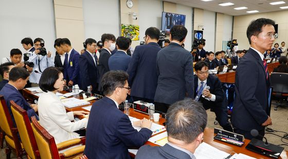 [국감]정동영 '방통위, 역대 최대 규모로 사정기관 파견'