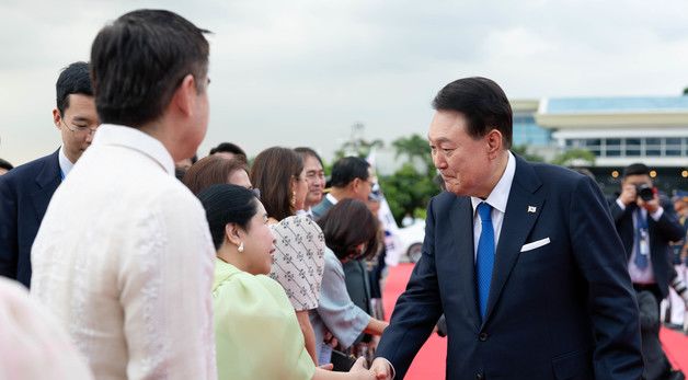 필리핀 국빈 방문 마친 윤석열 대통령