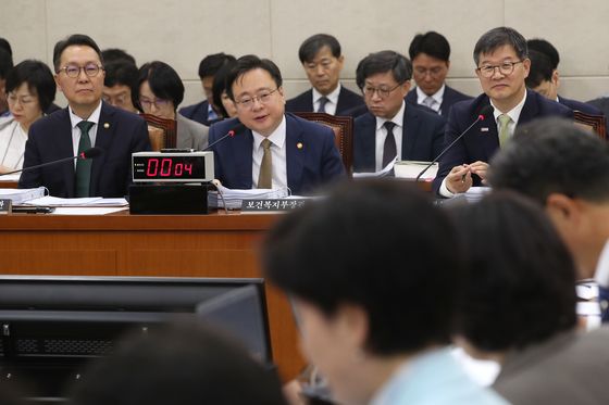 "우린 희생돼도 되는 하찮은 존재"…환자 호소에 숙연해진 국감장