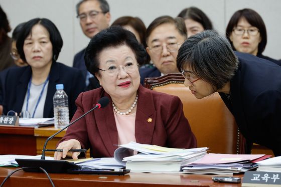 이배용 "국교위 내 전문위 갈등 몰랐어…불협화음 보고 못 받아"