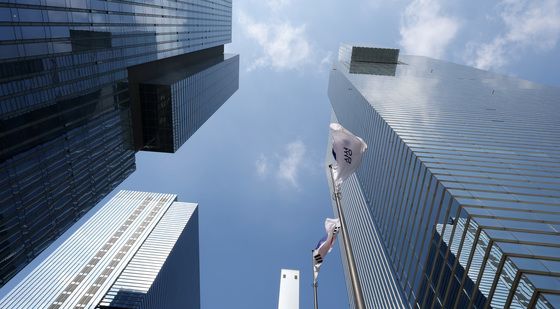 삼성전자, 3Q 영업이익 시장 기대치 밑돌아…경영진 "기대 못 미쳐 송구"