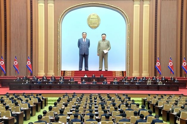 개헌 北 '통일 삭제' 언급 없지만…"도로·철길 완전 단절"(종합2보)