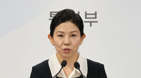 통일부 정례브리핑하는 김인애 부대변인