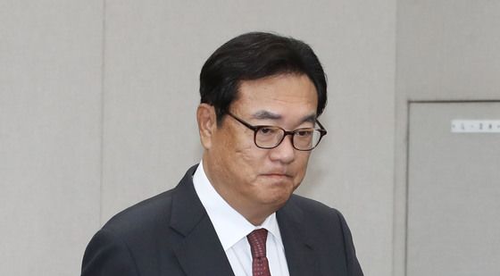 [국검]운영위 국감 출석하는 정진석 비서실장