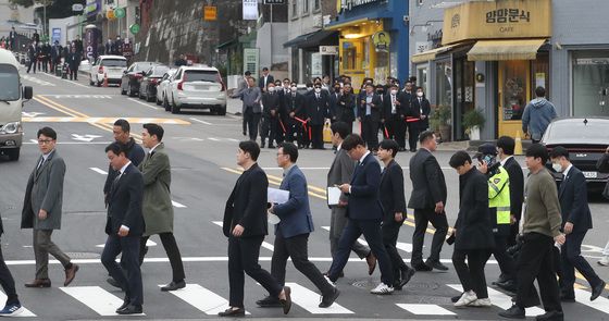 대통령실 앞 찾은 민주당