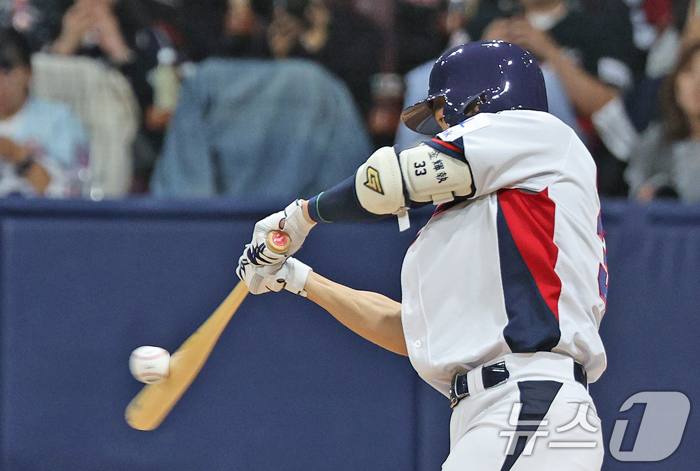 (서울=뉴스1) 장수영 기자 = 1일 오후 서울 구로구 고척스카이돔에서 열린 '2024 K-BASEBALL SERIES' 대한민국 야구 대표팀과 쿠바 대표팀의 평가전, 1회말 대한 …