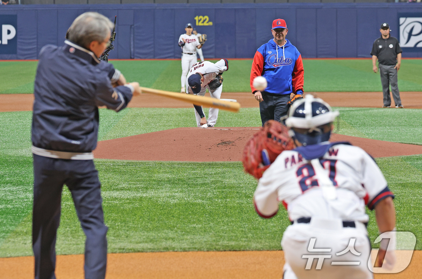 (서울=뉴스1) 장수영 기자 = 1일 오후 서울 구로구 고척스카이돔에서 열린 '2024 K-BASEBALL SERIES' 대한민국 야구 대표팀과 쿠바 대표팀의 평가전에 앞서 마리오 …