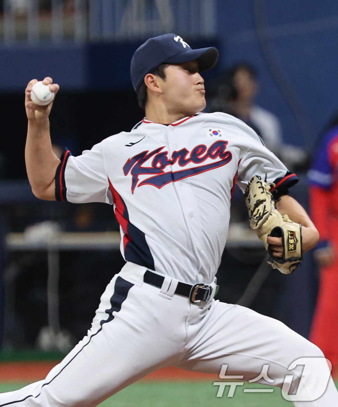 (서울=뉴스1) 장수영 기자 = 1일 오후 서울 구로구 고척스카이돔에서 열린 '2024 K-BASEBALL SERIES' 대한민국 야구 대표팀과 쿠바 대표팀의 평가전, 3회초 대한 …