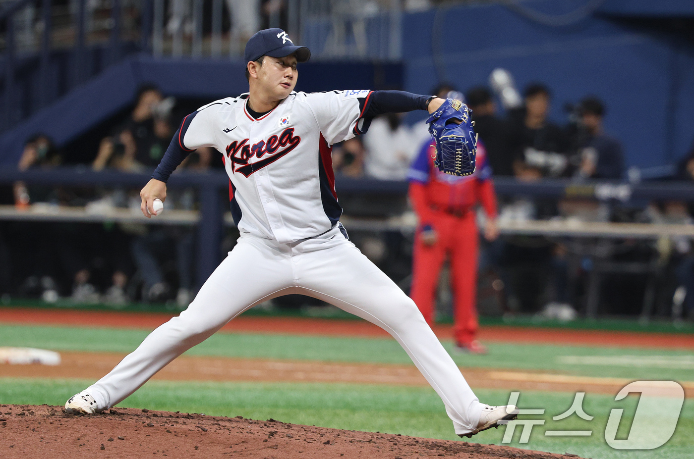 (서울=뉴스1) 장수영 기자 = 1일 오후 서울 구로구 고척스카이돔에서 열린 '2024 K-BASEBALL SERIES' 대한민국 야구 대표팀과 쿠바 대표팀의 평가전, 4회초 대한 …